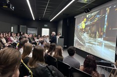 Uczestnicy seminarium w trakcie prezentacji