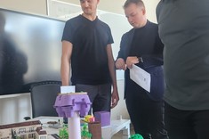 dr inż Krysitan Sikorski i dr inż. arch. Rafał Lichołai podczas dyskusji powarsztatowej