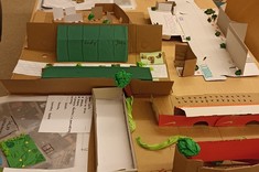 Makiety przedstawiające rewitalizację wybranych ulic w Mielcu, wykonane przez uczestników warsztatów.